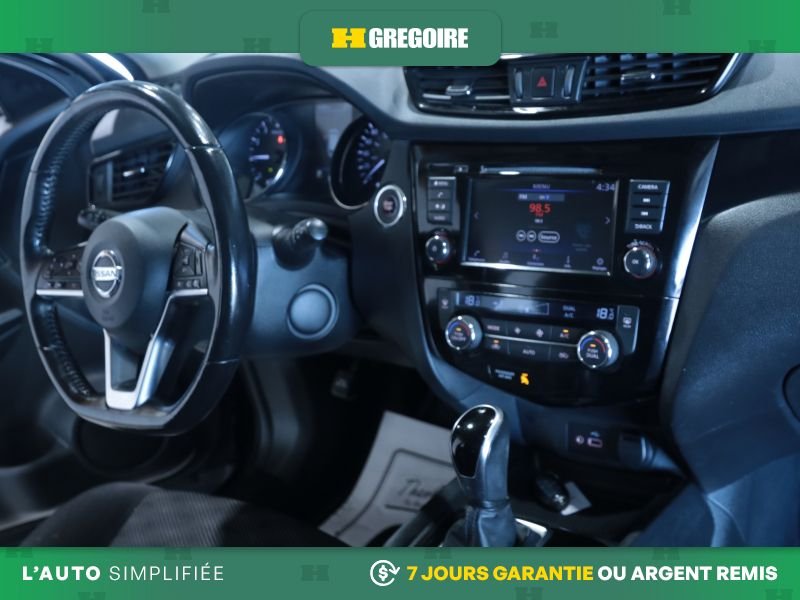 2019 Nissan Qashqai Black Laval - photo #24