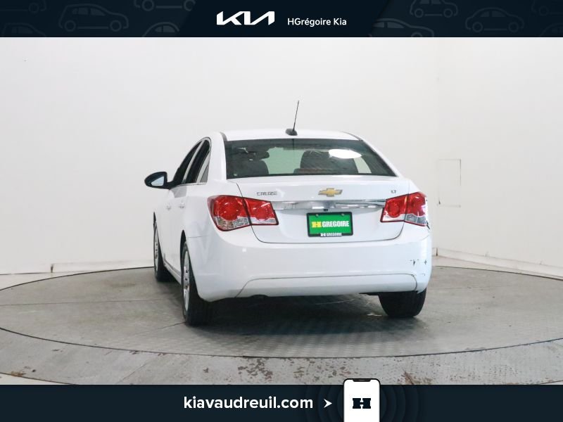 2015 Chevrolet Cruze 2015 White