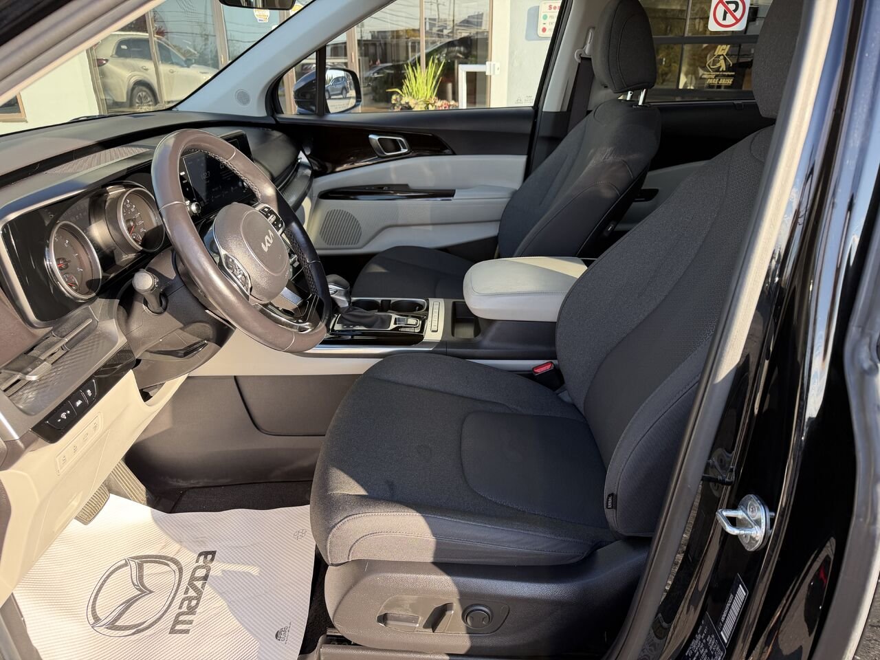 2023 Kia Carnival Black Lac Mégantic - photo #9