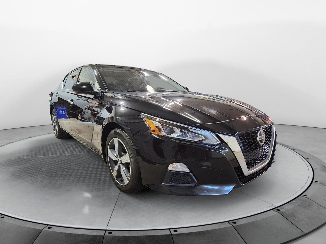 2021 Nissan Altima 2.5 SE Black Baie-Comeau - photo #1