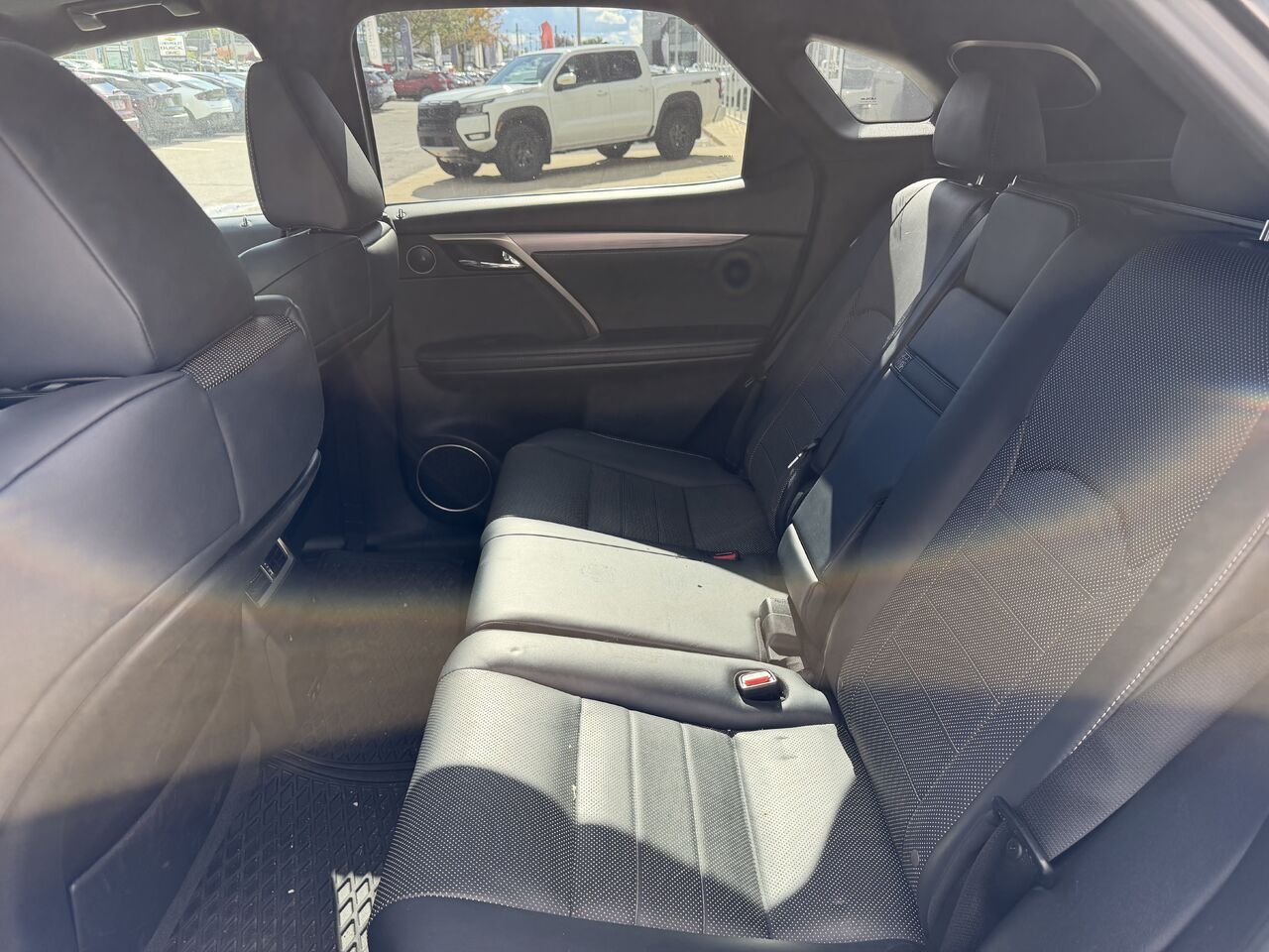 2022 Lexus RX Black Châteauguay - photo #17