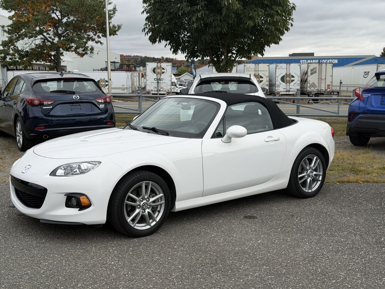 2015 Mazda MX-5 White Ste-Marie - photo #6