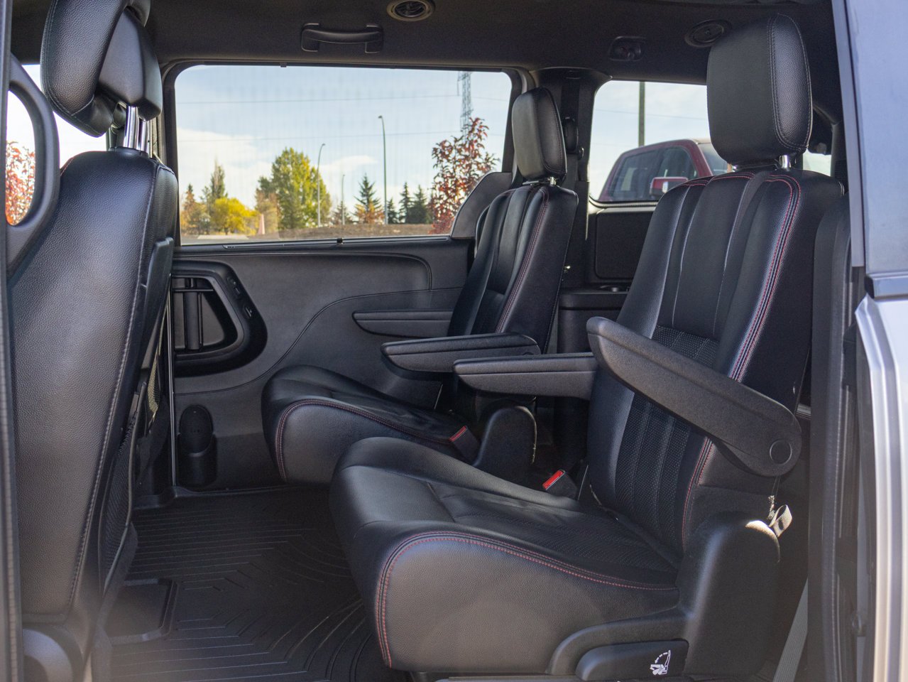 2018 Dodge Grand Caravan GT 2WD Grey Sherwood Park - photo #29