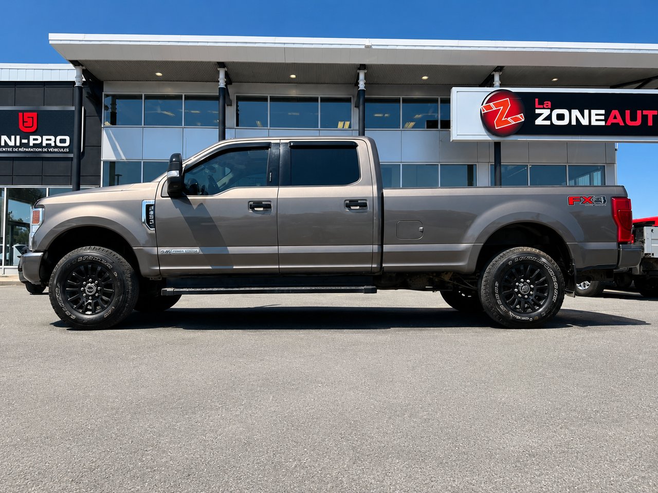 2021 Ford F-250 Super Duty Brown Granby - photo #2