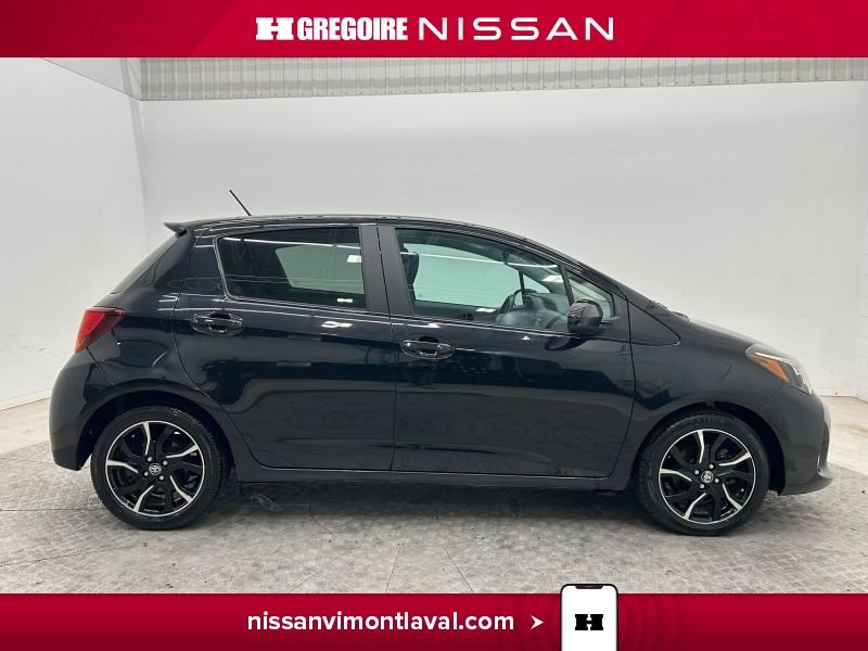 Toyota Yaris LE MANUEL A/C BLUETOOTH 2017 Noir