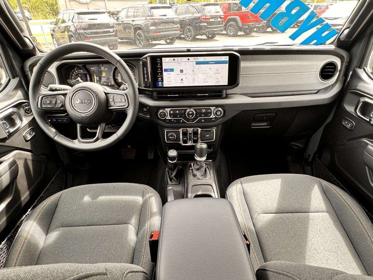 2025 Jeep Wrangler Blue Saint-Basile-le-Grand - photo #10