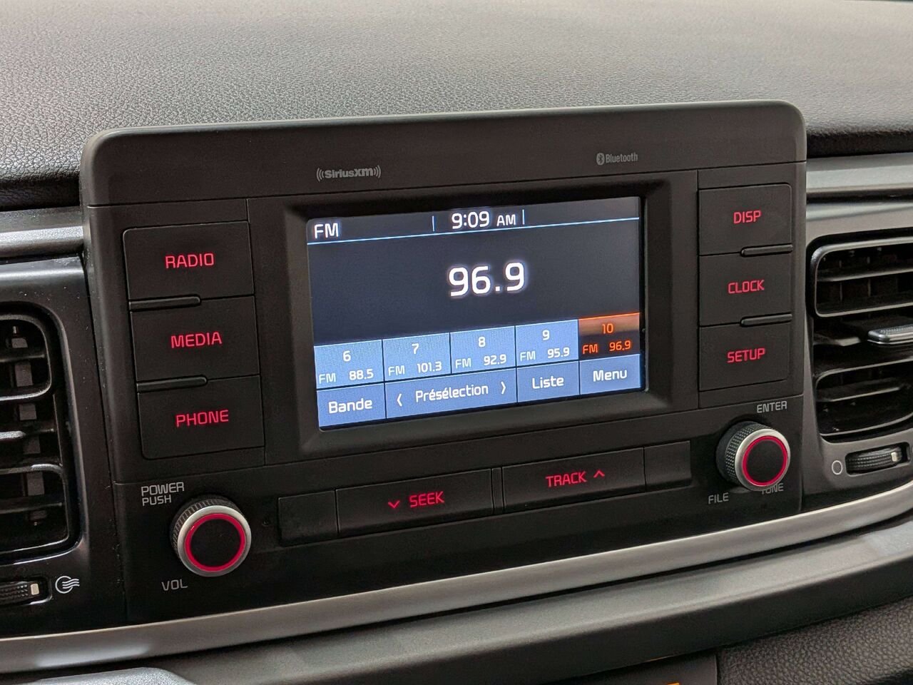 2018 Kia Rio 5-door LX Manual White Val-David - photo #19