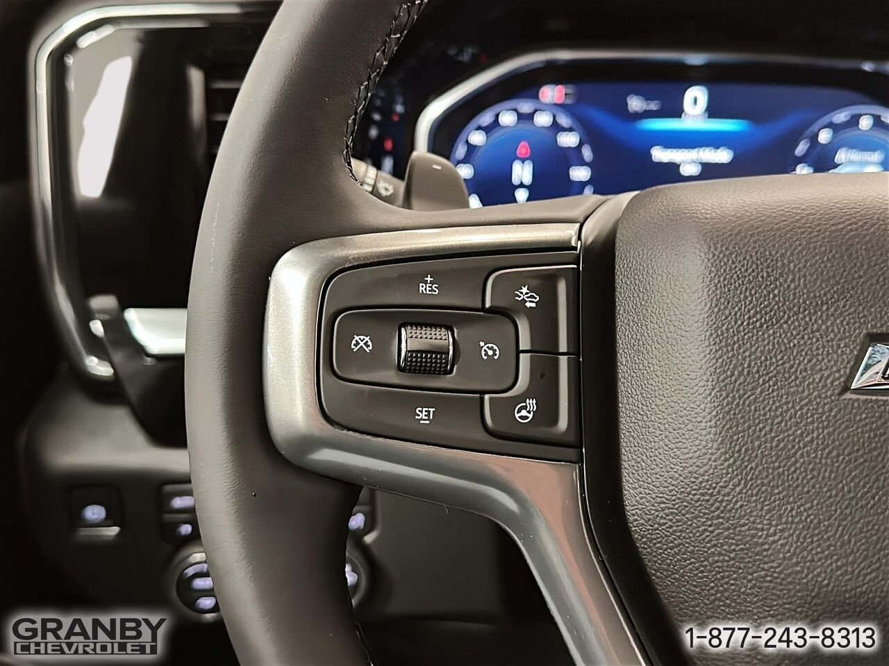 CHEVROLET Silverado 1500 K1500 SILVERADO CREW CAB RST STD/BOX (1SP) | B26-0699 2026 BLANC SOMMET Granby - photo #20