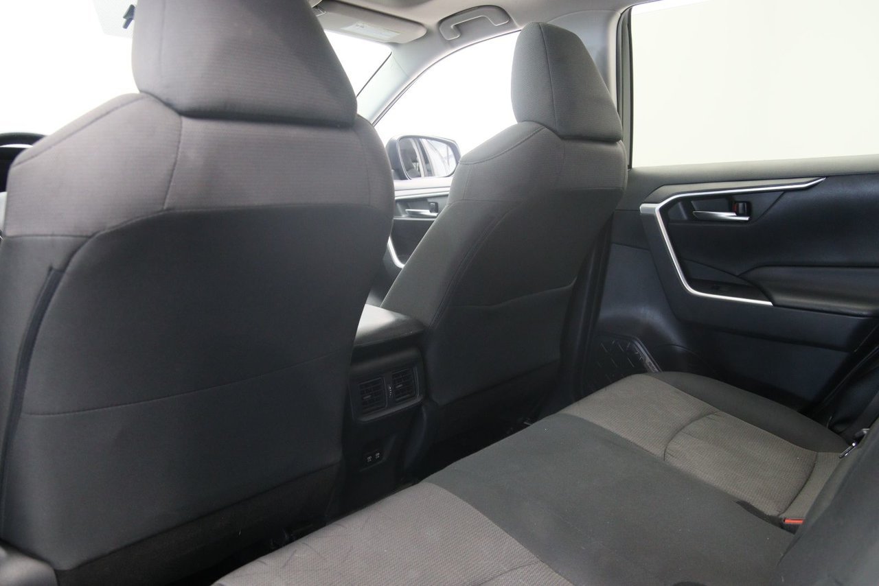 Toyota RAV4 XLE 2019 Noir Baie-Comeau - photo #7
