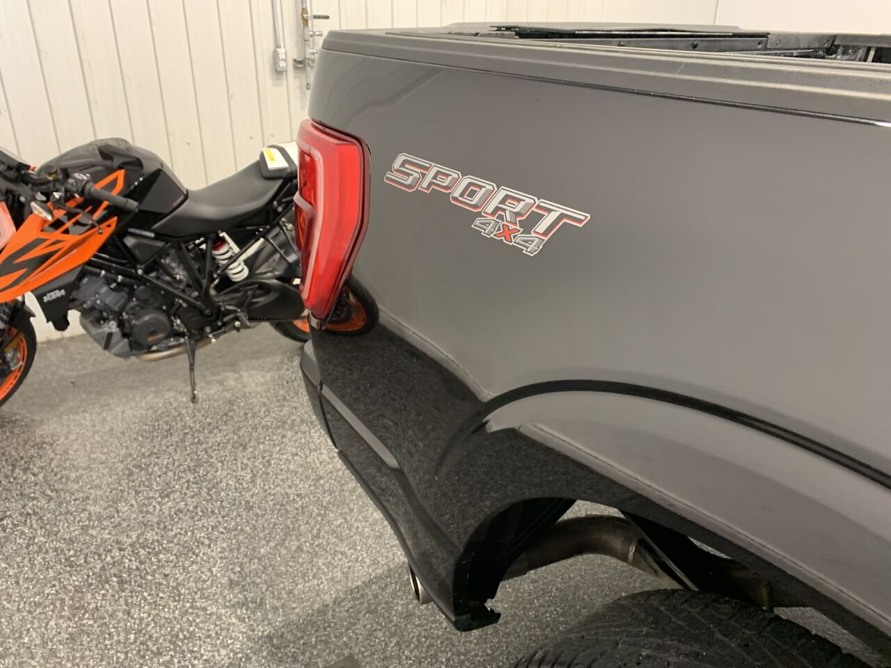 2022 Ford F-150 XLT cabine SuperCrew 4RM caisse de 5,5 pi Black Châteauguay - photo #7