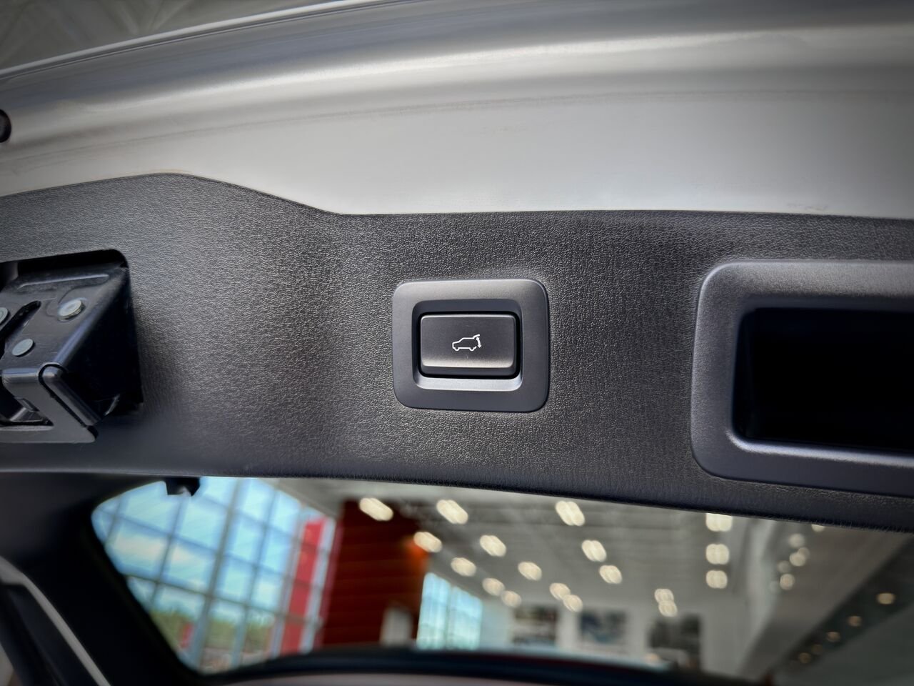 2022 Mazda CX-5 White Notre-Dame-des-Prairies - photo #11