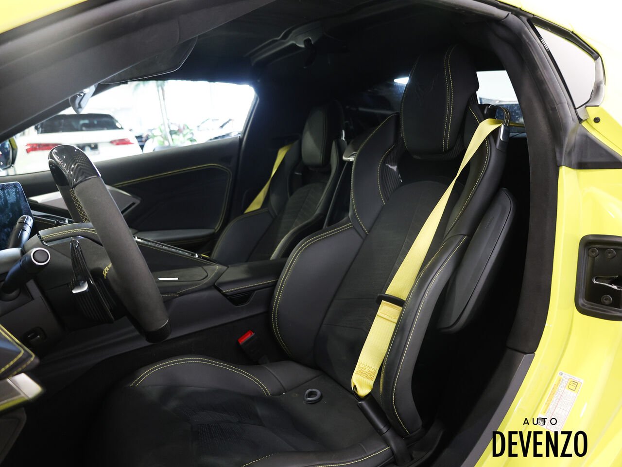 Chevrolet Corvette 2024 Jaune Saint-Eustache - photo #16