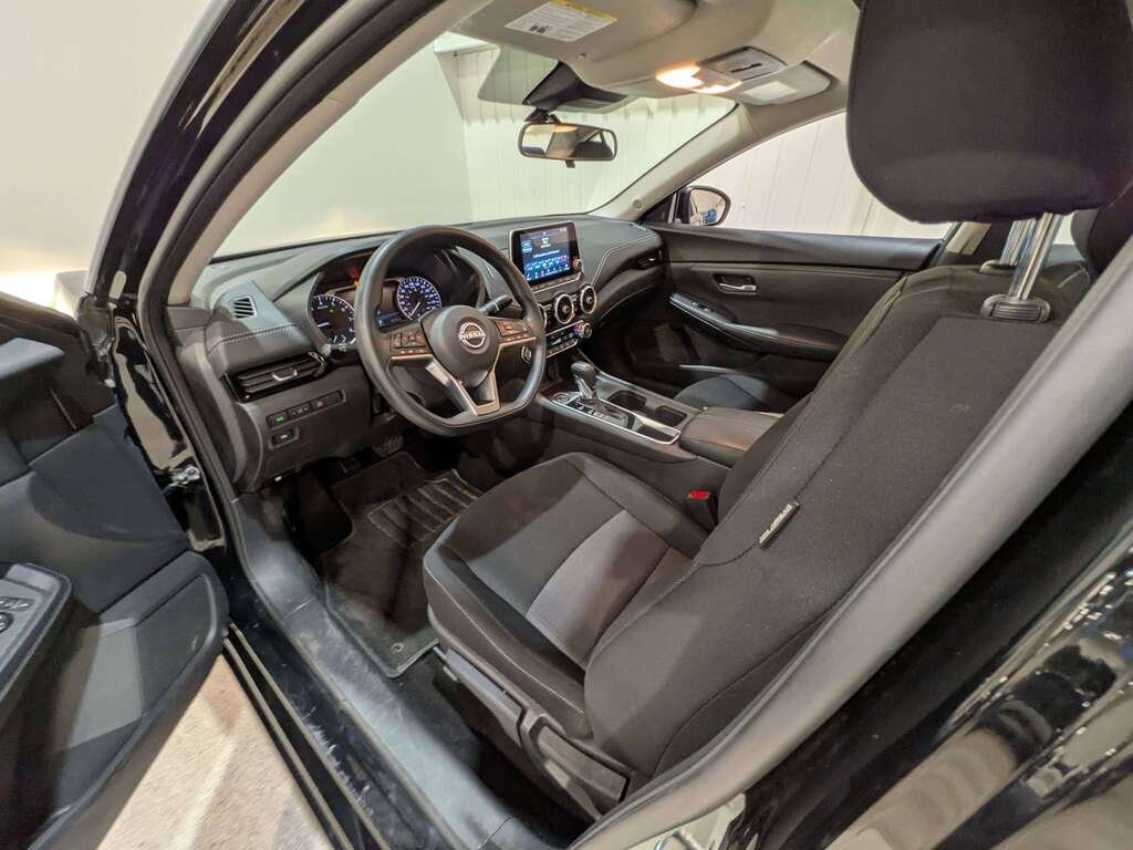 Nissan Sentra SV CVT 2024 Noir Val-David - photo #7