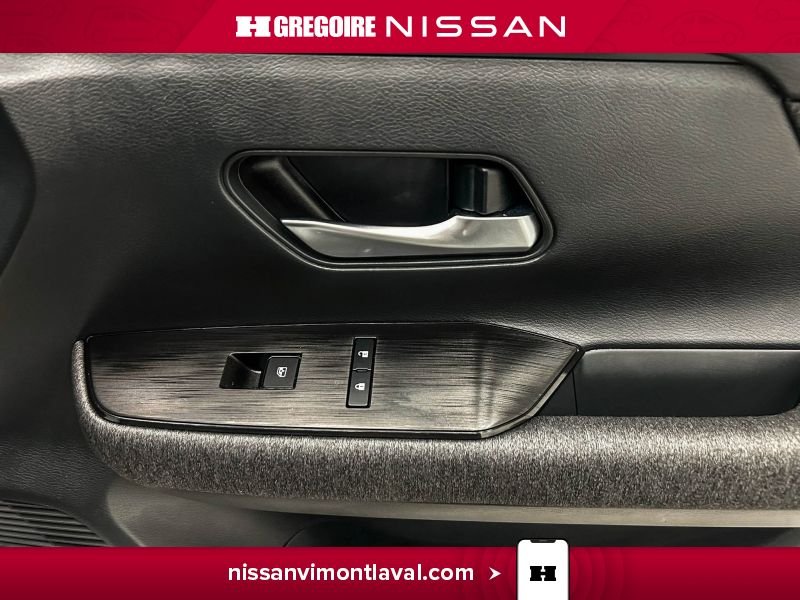 2025 Nissan Kicks White Blainville - photo #12