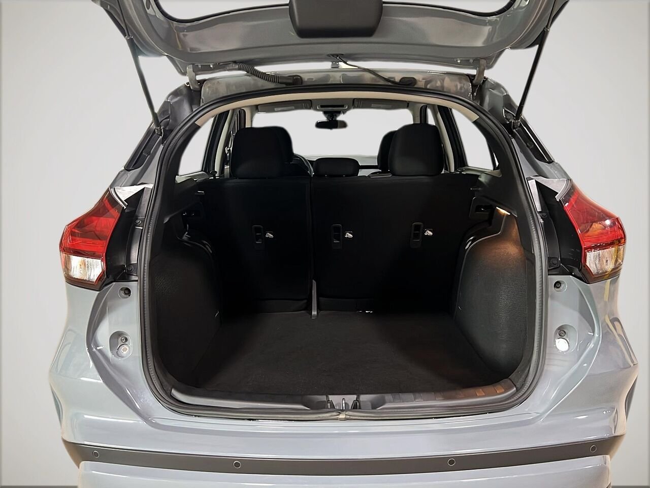 Nissan Kicks S TA 2024 Gris Québec - photo #5