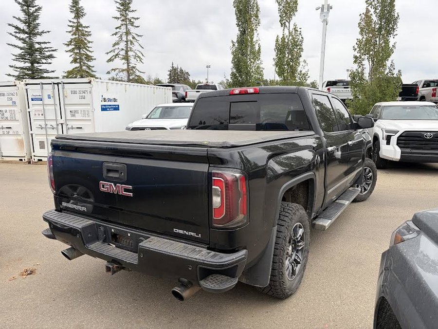 2018 GMC Sierra 1500 Denali 6.2L | Sunroof Black