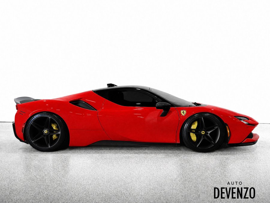 Ferrari SF90 Stradale 2021 2021 Blanc