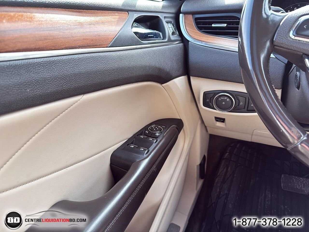2017 Lincoln MKC Select AWD | BD0164 Black Granby - photo #17