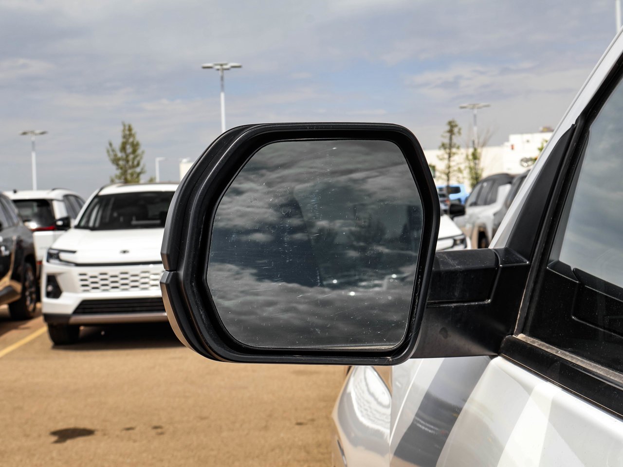 2024 Toyota Tundra 4x4 Crewmax SR White Sherwood Park - photo #12
