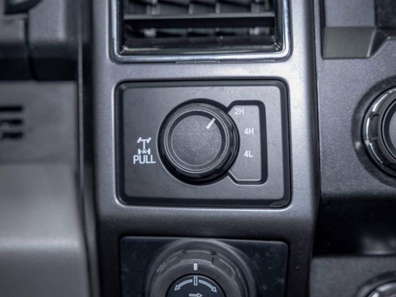 Ford F-150 XLT 4X4 *2.7L ECOBOOST* GR. REMORQ *CARPLAY* 3.55 2019 Rouge Saint-Jérôme - photo #22