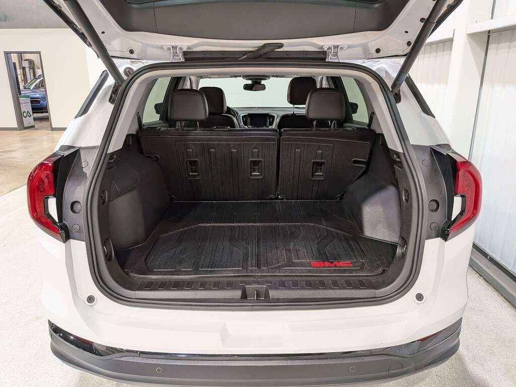 GMC Terrain AWD 4dr SLT 2023 Blanc Val-David - photo #8