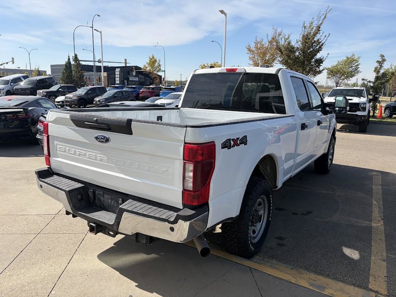 2022 Ford Super Duty F-250 SRW XLT 4WD Crew Cab 6.75' Box White Sherwood Park - photo #4