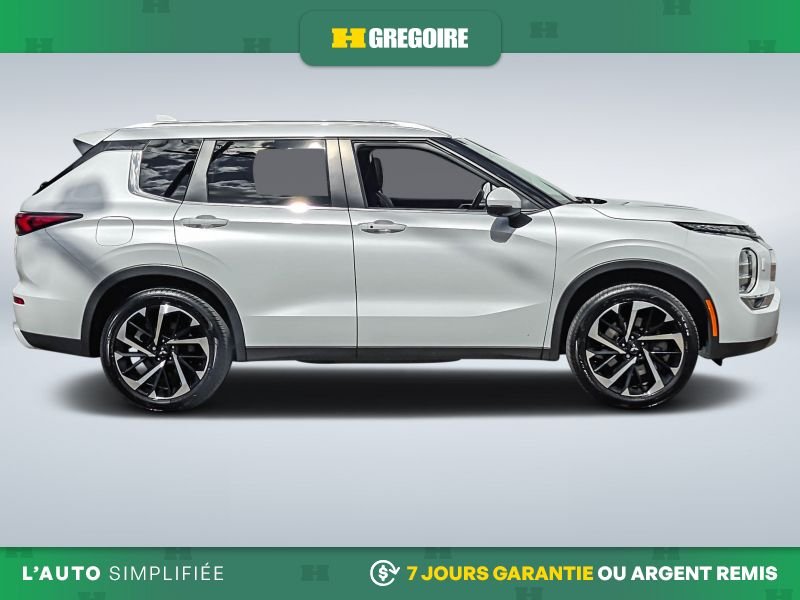 2024 Mitsubishi Outlander White Blainville - photo #10