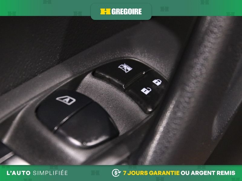 Nissan Qashqai 823401 | SV AWD AUTO A/C TOIT MAGS CAM RECUL BLEUTOOTH 2021 Orange Laval - photo #15