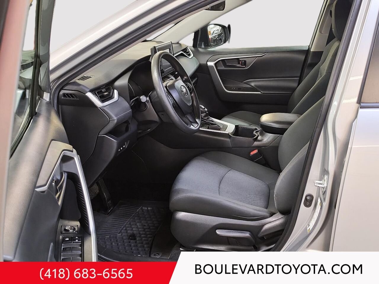 2022 Toyota RAV4 100756A-75 | LE Silver Québec - photo #8