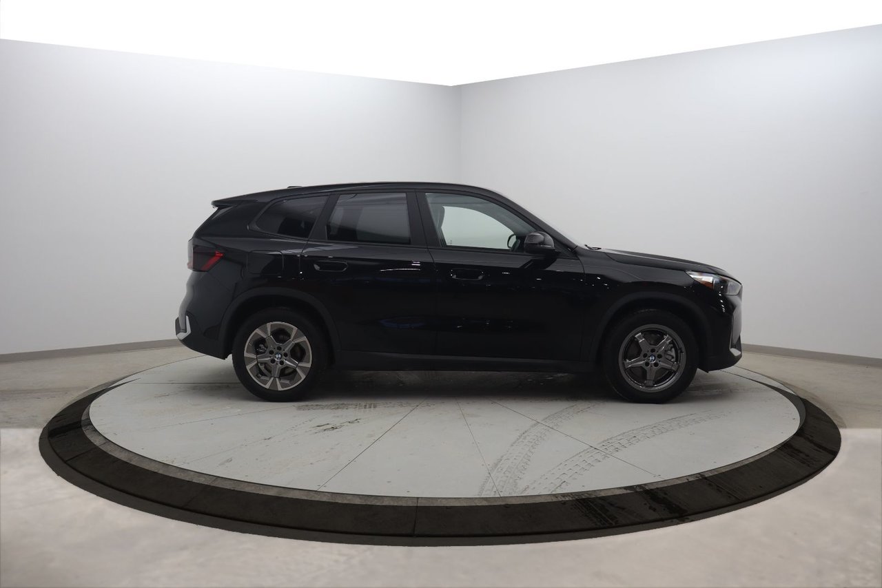2025 BMW X1 VIN WBX73EF0XS5166643 Black Chicoutimi - photo #2