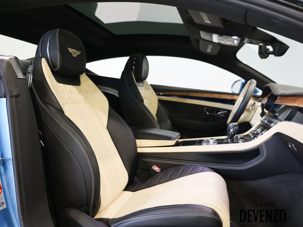 2023 Bentley Continental Blue Saint-Eustache - photo #6