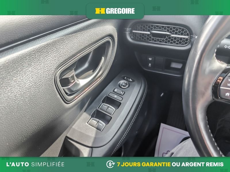 2024 Honda HR-V White Blainville - photo #19