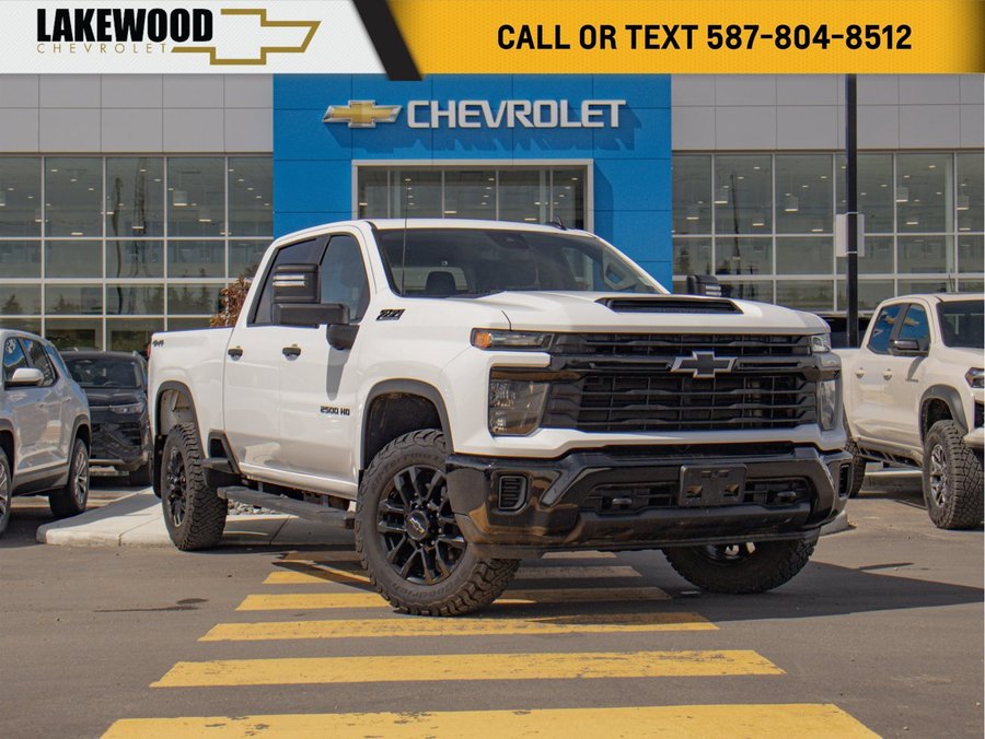 2025 Chevrolet Silverado 2500HD Custom 6.6L Z71 | 20” Wheels White