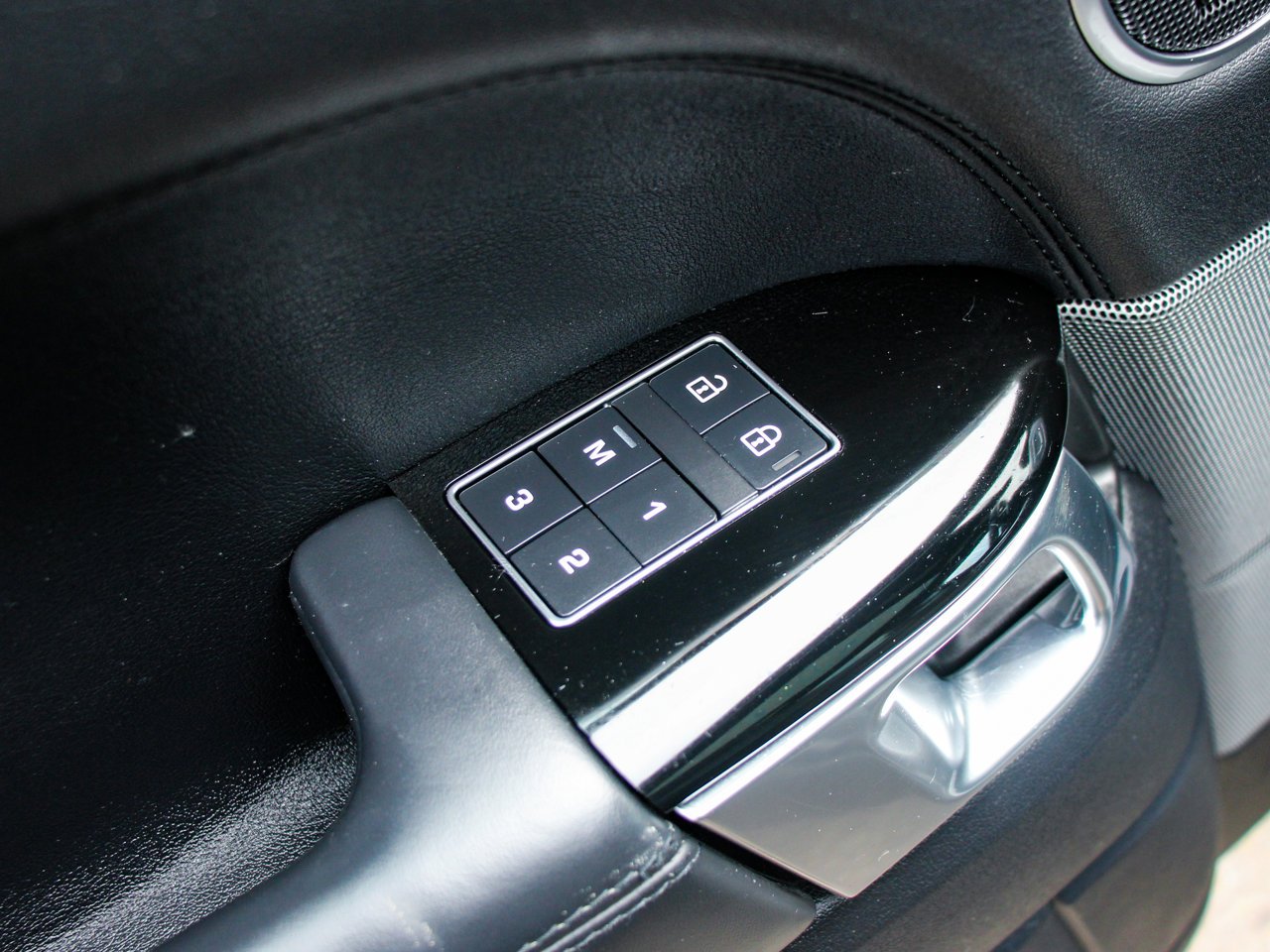 2021 Land Rover Range Rover Sport Td6 Diesel HSE Silver Black Sherwood Park - photo #16