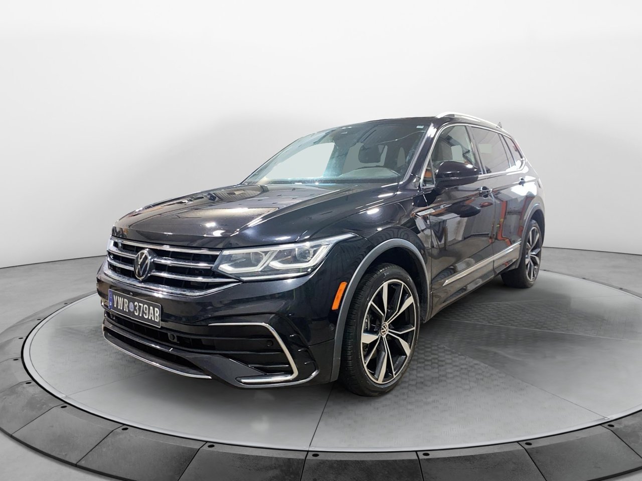 2022 Volkswagen Tiguan VIN 3VV4B7AX2NM063770 Black Baie-Comeau - photo #0