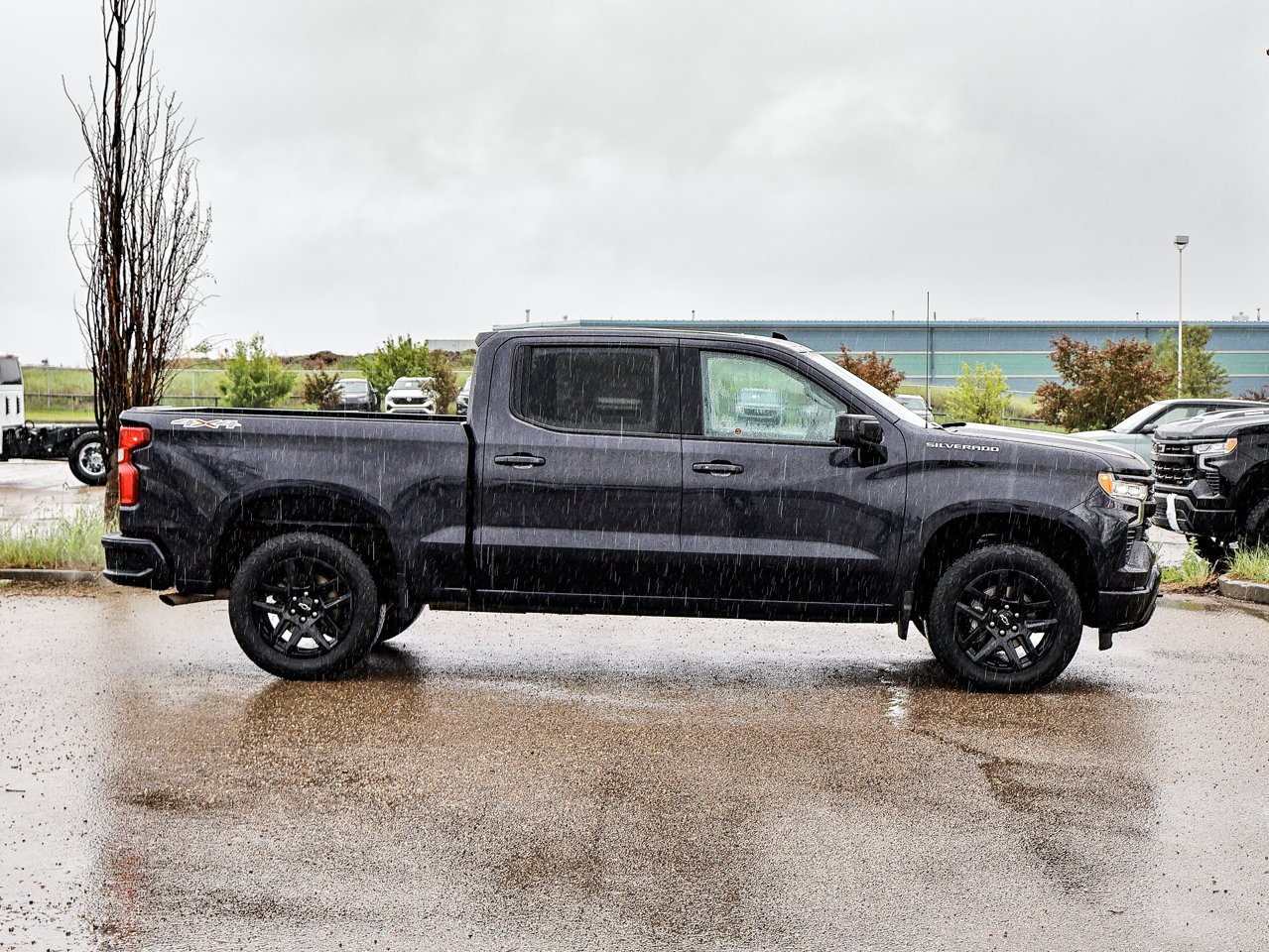 2024 Chevrolet Silverado 1500 4WD Crew Cab 147 RST Black Sherwood Park - photo #13
