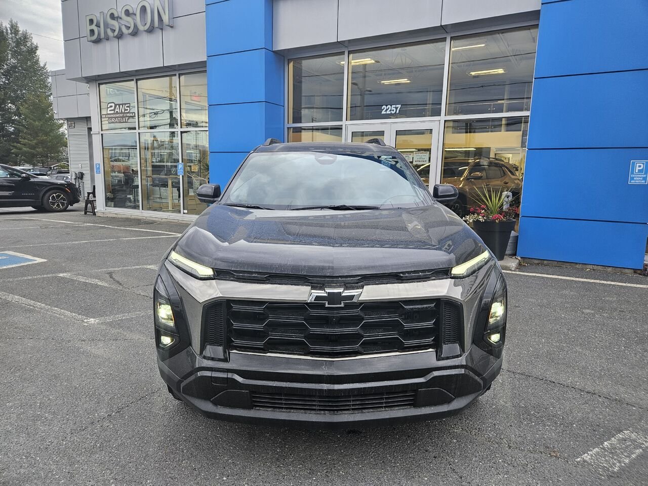2027 Chevrolet Equinox 4 portes 4RM ACTIV Mosaic Black Metallic Thetford Mines - photo #5