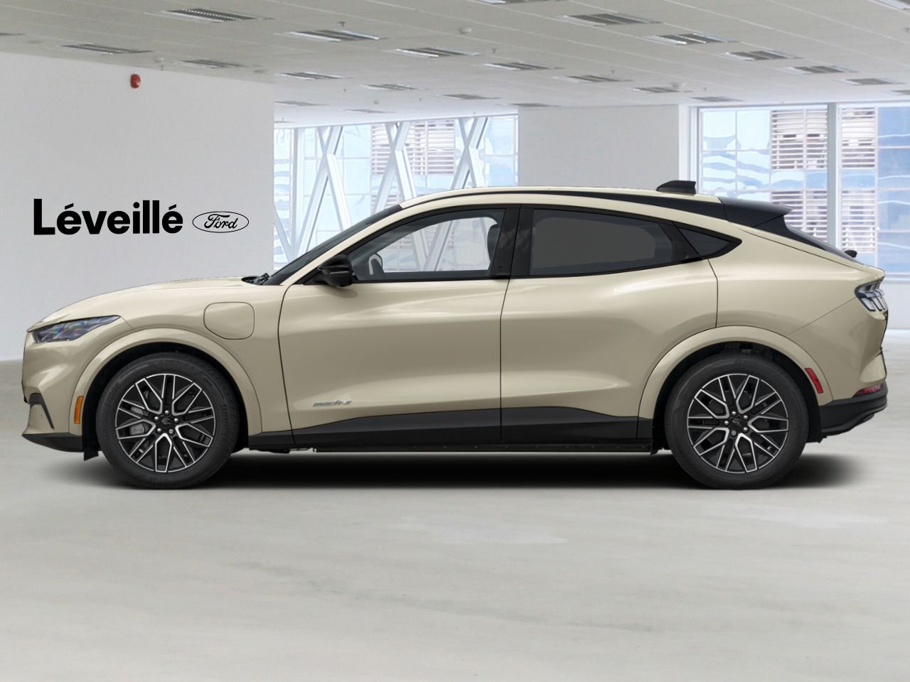 2026 Ford Mustang Mach-E Desert Sand Saint-Jérôme - photo #2