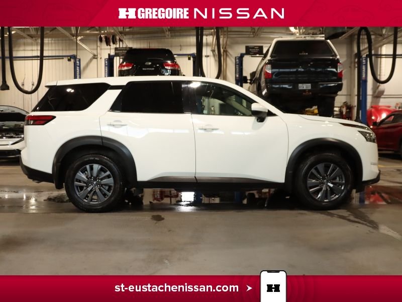 2022 Nissan Pathfinder White Laval - photo #12