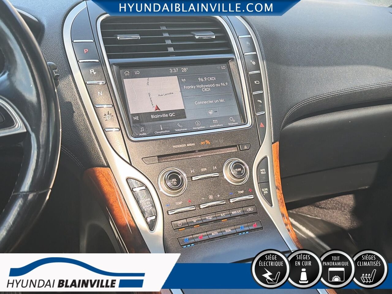 2019 Lincoln Nautilus White Blainville - photo #14
