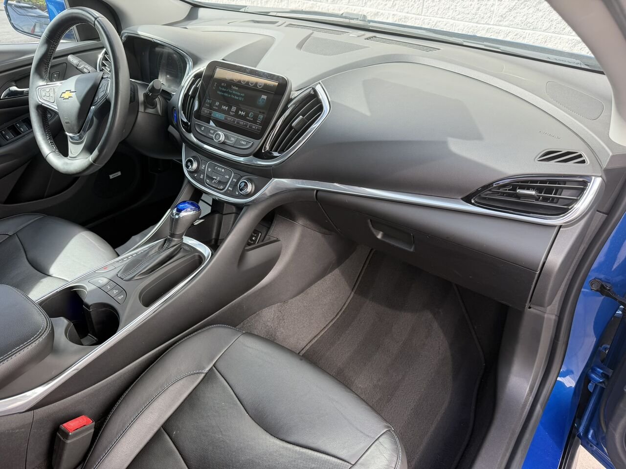Chevrolet Volt Premier Hybride 2017 Bleu Laval - photo #12