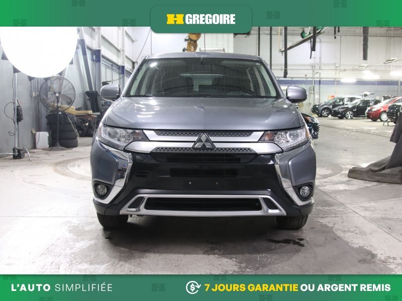 2020 Mitsubishi Outlander Grey Blainville - photo #1