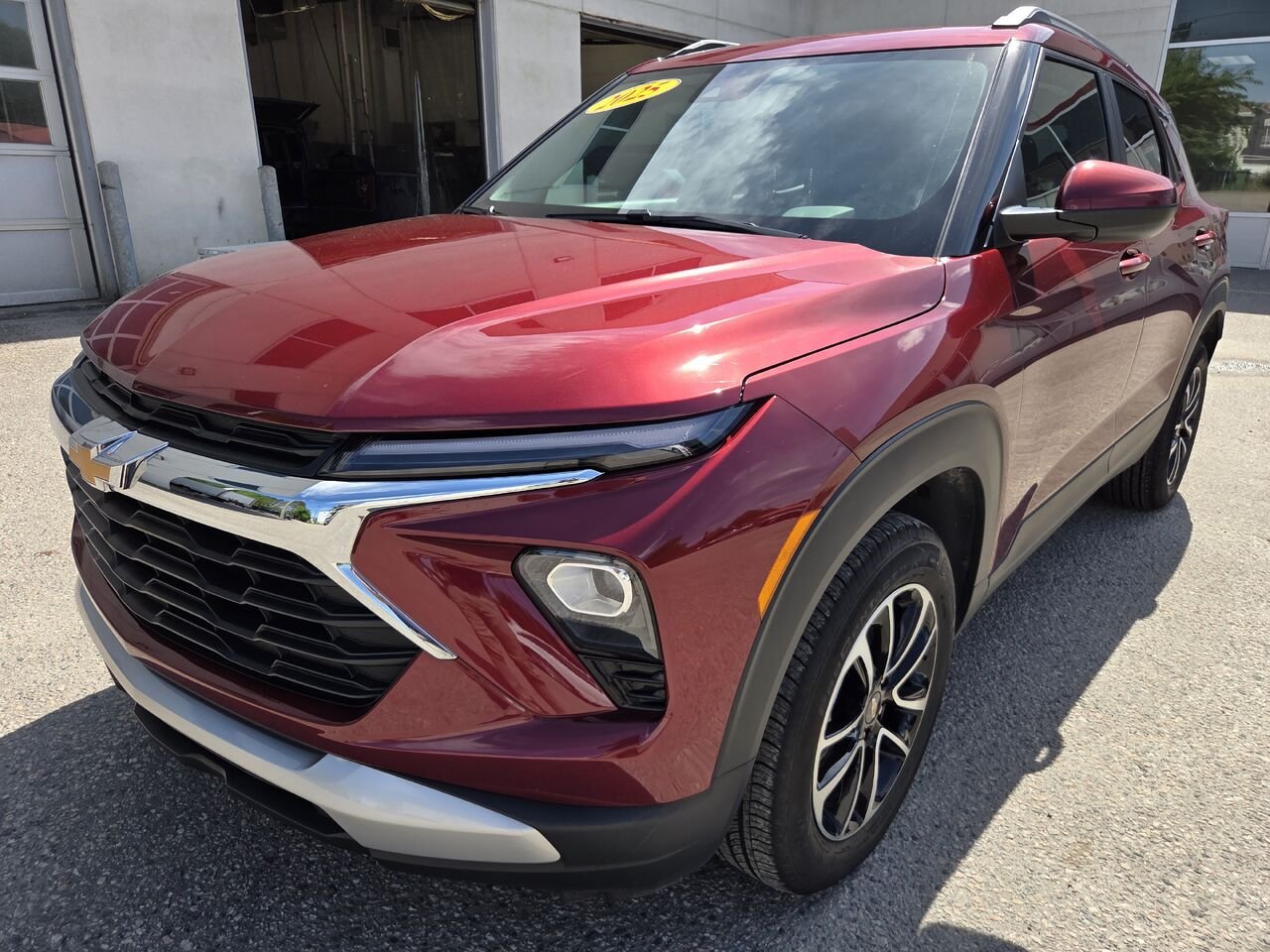 2025 CHEVROLET TRAILBLAZER Red Mont-Laurier - photo #0
