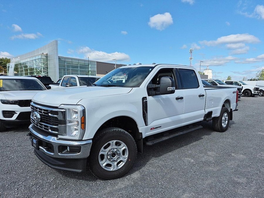 Ford Super Duty F-250 SRW XLT 2027 Blanc Oxford