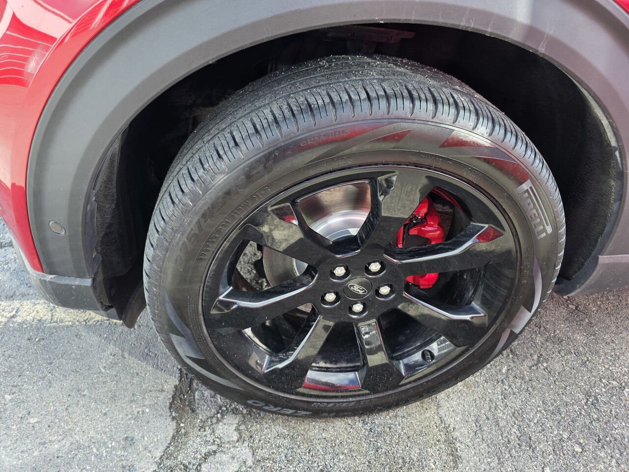 2020 Ford Explorer ST Red Rouyn-Noranda - photo #31