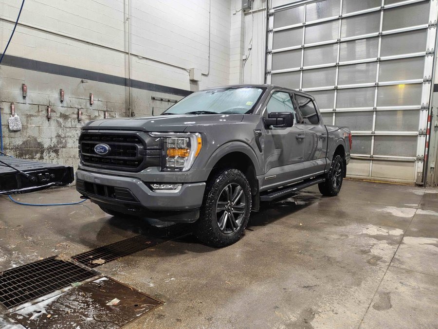 2021 Ford F-150 XLT Sport 302A 3.5L PowerBoost FX4 Max Tow gray