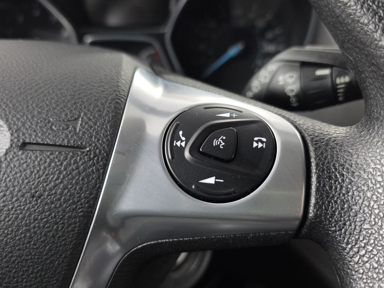 2015 Ford Escape SE, AWD White Val-David - photo #16