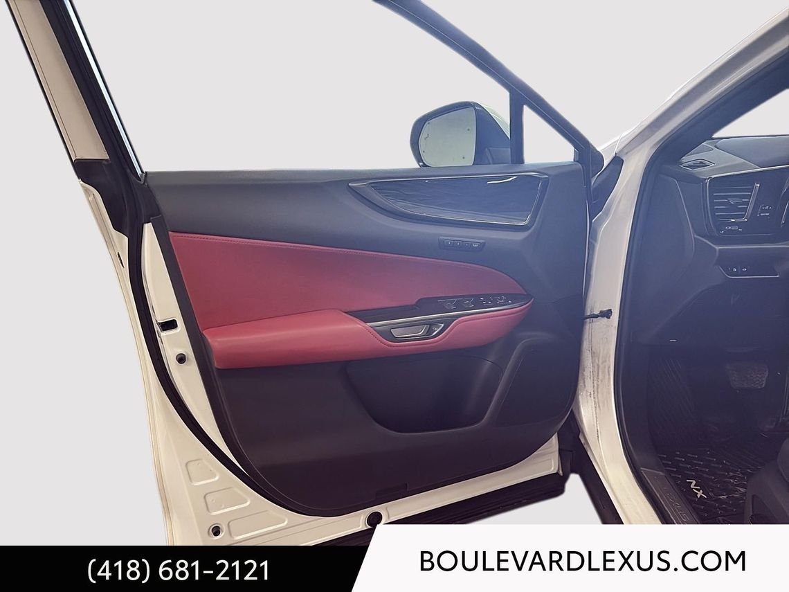 2023 Lexus NX White Quebec - photo #28
