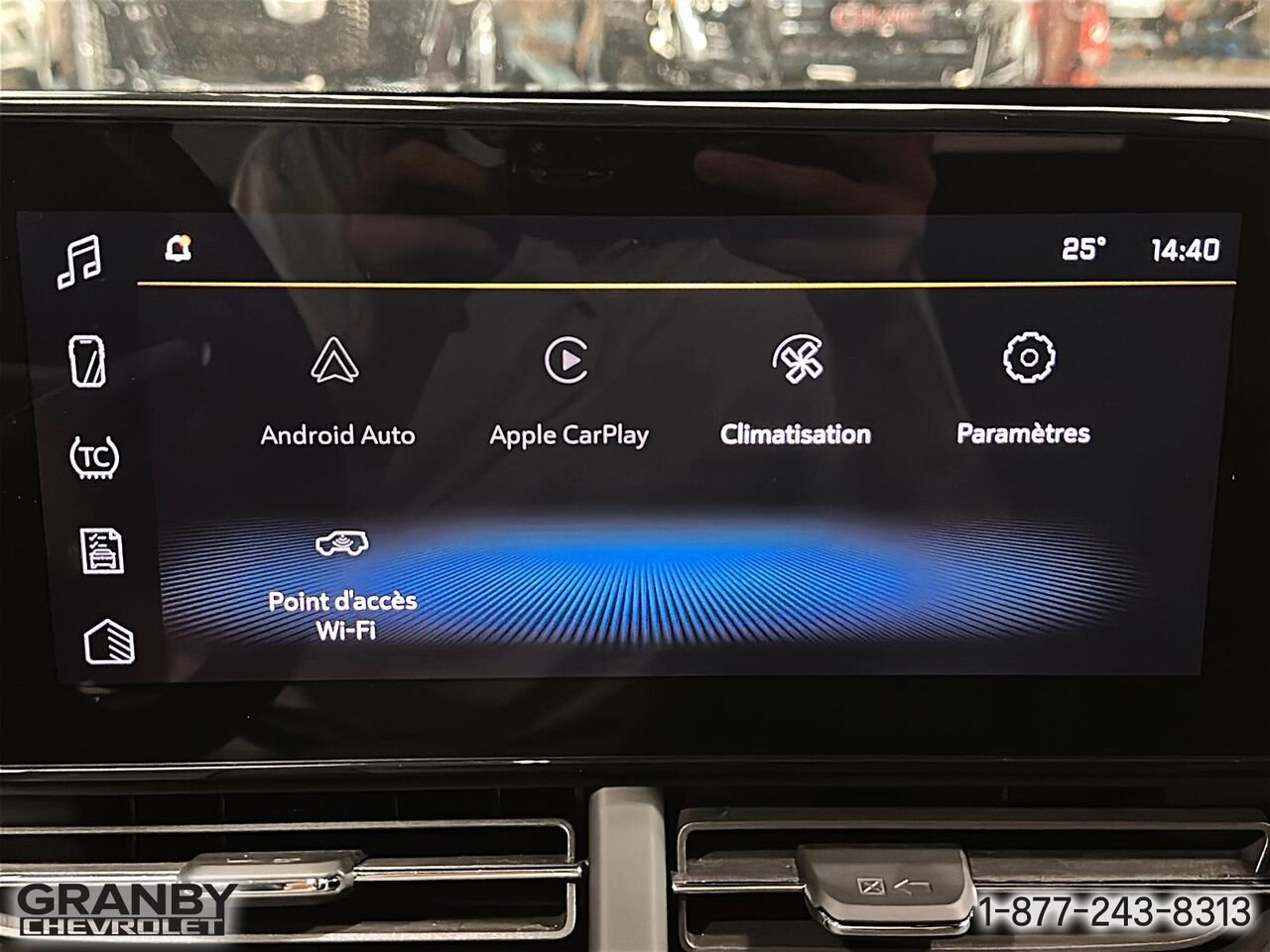 2025 Chevrolet Trax 2RS | 27-0083A Black Granby - photo #20