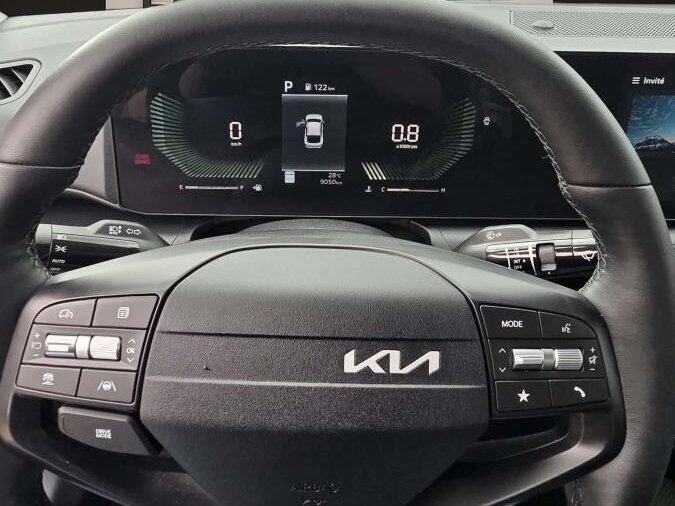 2025 Kia K4 White  - photo #8